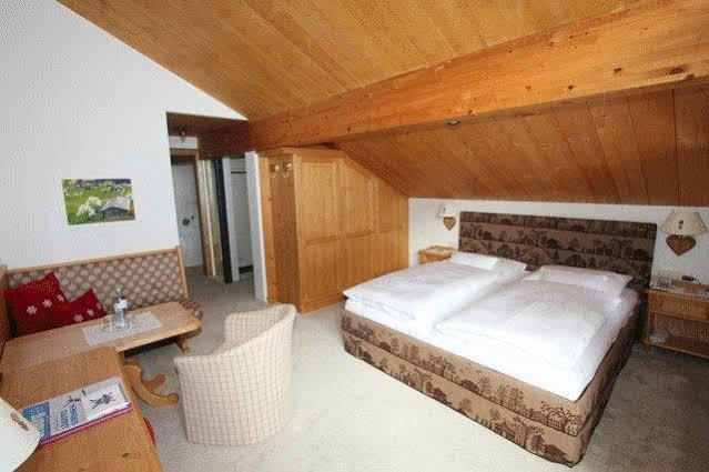 Alpenland - Das Feine Kleine Hotel Lech am Arlberg Kültér fotó